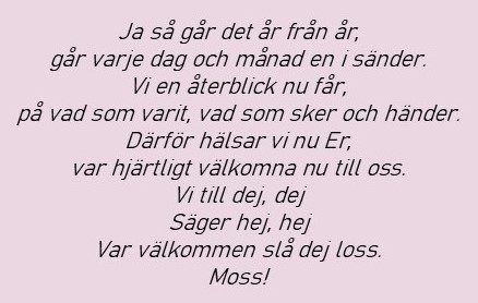 Citat med text ur revy från 1945 mot rosalila bakgrund